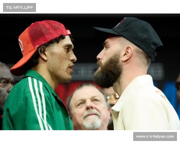 贝纳维德斯对决亚德,利雅得之夜轻重量级头衔战落幕